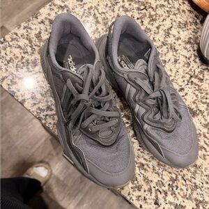 Adidas Ozweego Men's Gray Sneakers